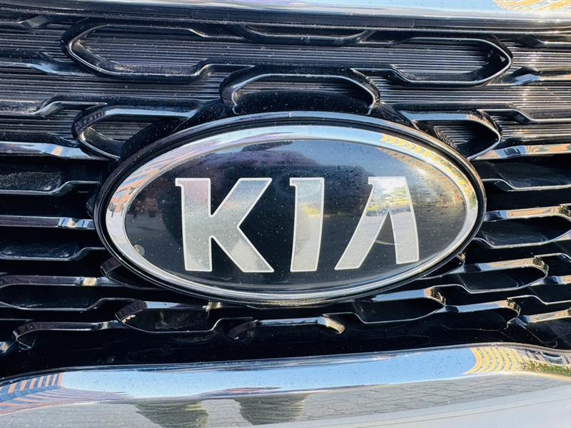 used 2015 Kia Sorento car, priced at $8,495
