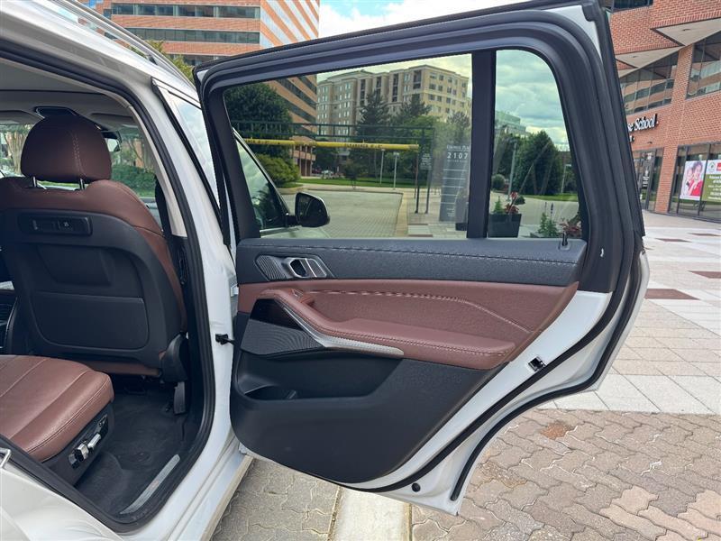 used 2020 BMW X7 car