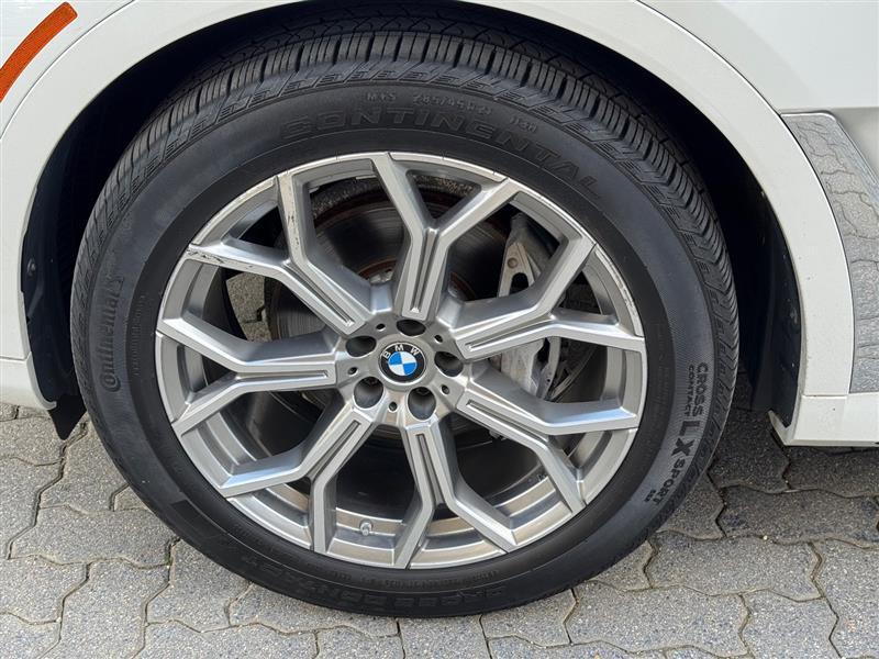 used 2020 BMW X7 car