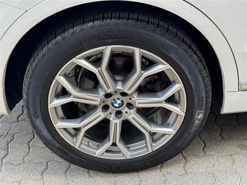 used 2020 BMW X7 car