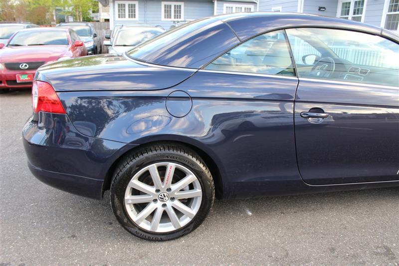 used 2009 Volkswagen Eos car, priced at $6,995