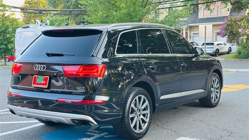 used 2018 Audi Q7 car