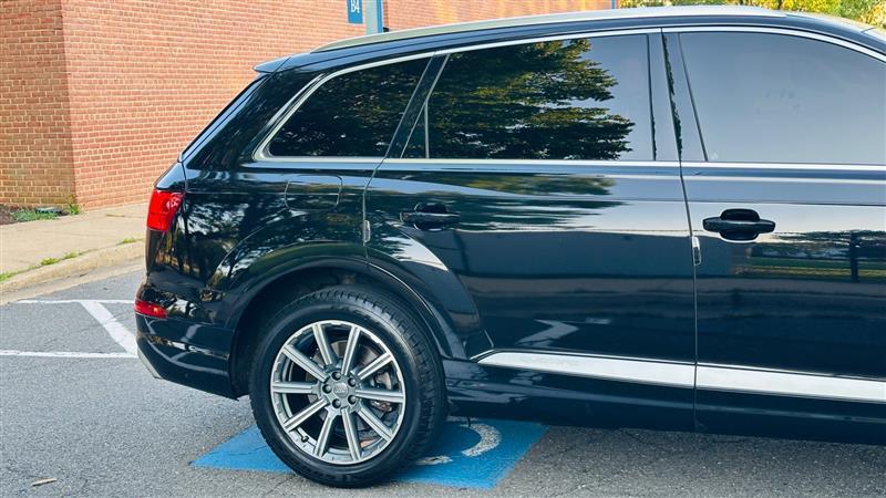 used 2018 Audi Q7 car