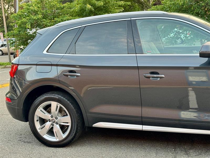 used 2018 Audi Q5 car