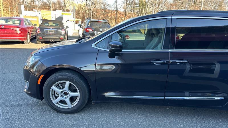 used 2017 Chrysler Pacifica car, priced at $12,995