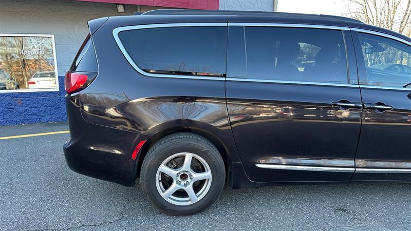 used 2017 Chrysler Pacifica car, priced at $12,995