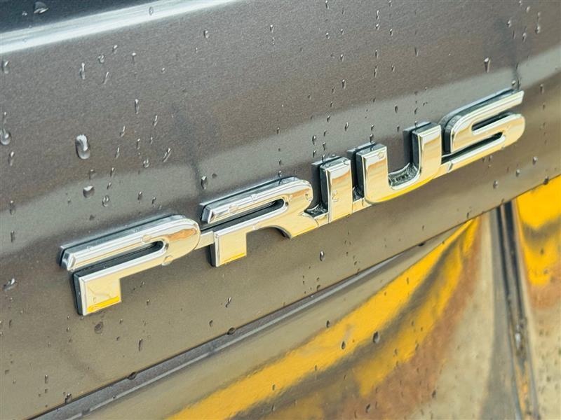 used 2015 Toyota Prius car, priced at $9,995