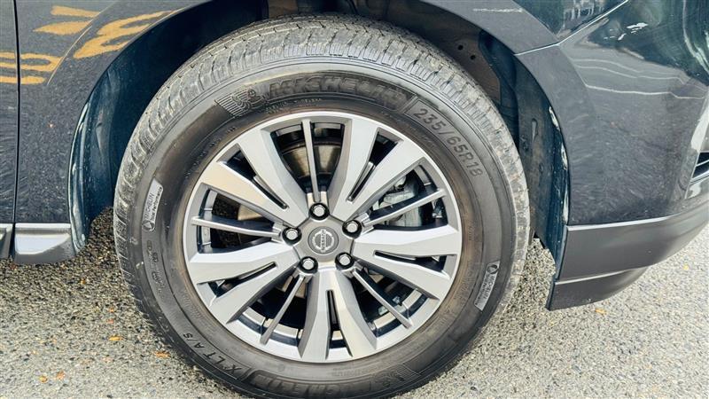 used 2019 Nissan Pathfinder car, priced at $13,995