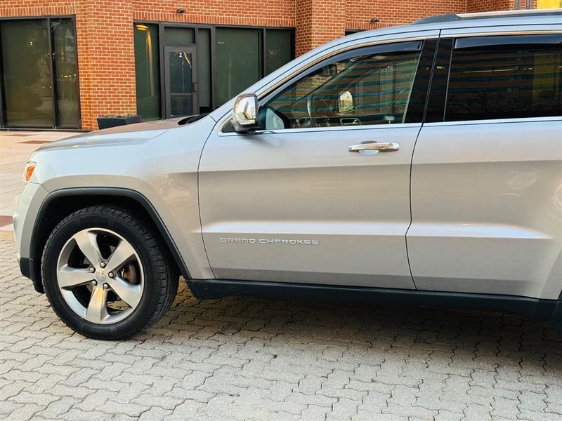 used 2014 Jeep Grand Cherokee car, priced at $12,995