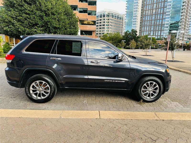 used 2015 Jeep Grand Cherokee car, priced at $13,995