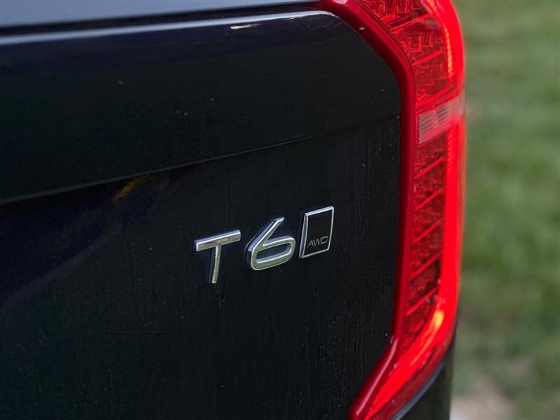 used 2019 Volvo XC90 car, priced at $17,995
