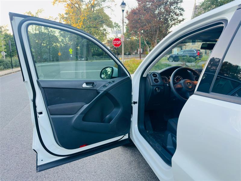 used 2018 Volkswagen Tiguan Limited car, priced at $8,995