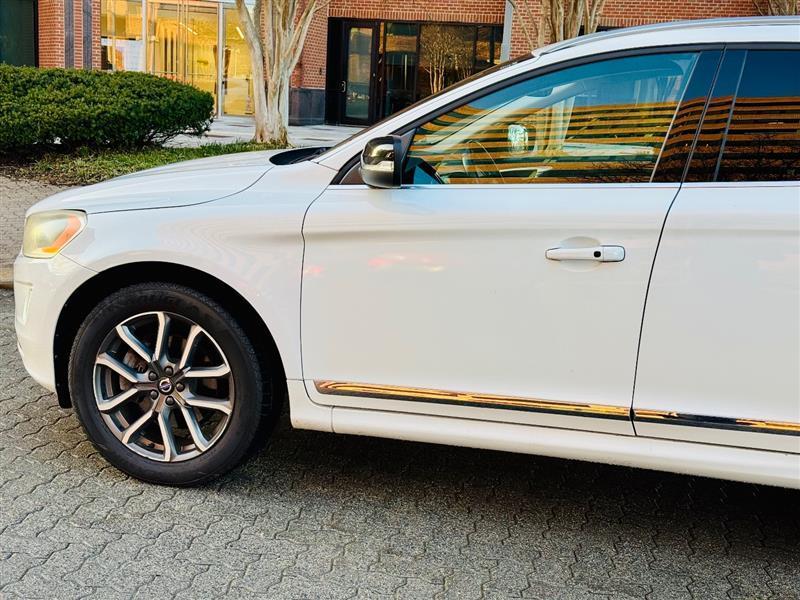 used 2017 Volvo XC60 car, priced at $15,995