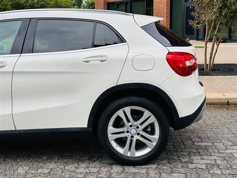 used 2017 Mercedes-Benz GLA 250 car, priced at $16,995