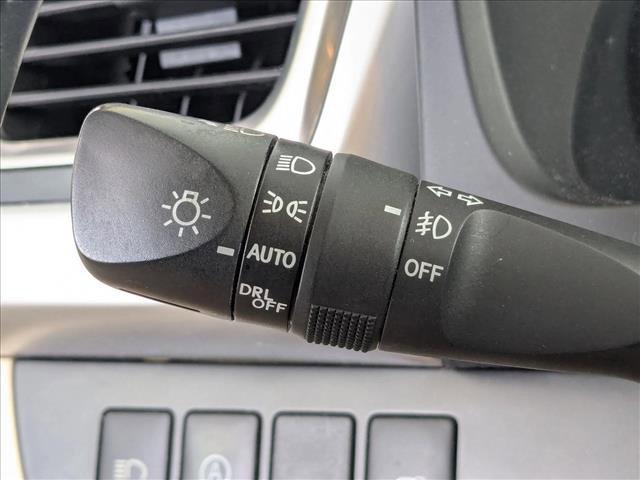 used 2019 Toyota Highlander car, priced at $18,374