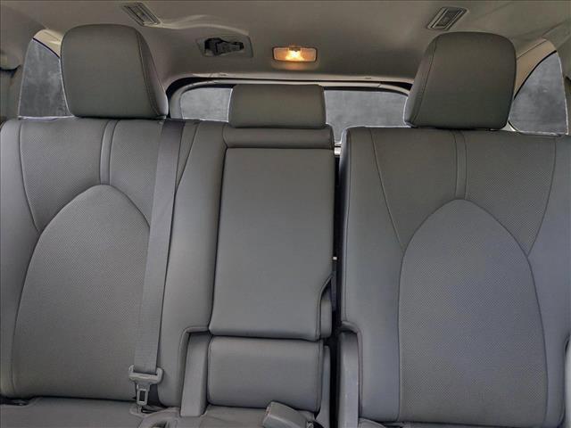 used 2021 Toyota Highlander Hybrid car, priced at $34,309