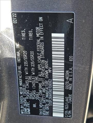used 2022 Toyota Highlander car, priced at $33,998