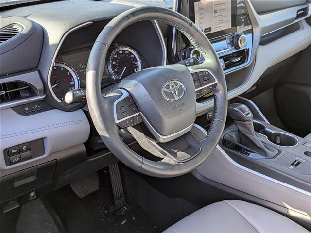 used 2023 Toyota Highlander car, priced at $38,890