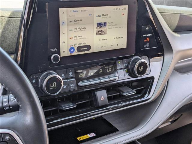 used 2023 Toyota Highlander car, priced at $31,886