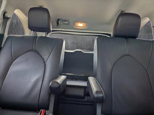 used 2021 Toyota Highlander Hybrid car, priced at $35,612