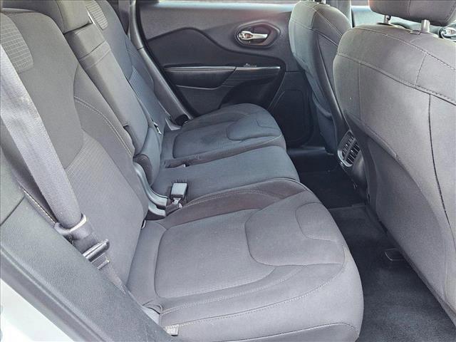 used 2015 Jeep Cherokee car, priced at $10,298