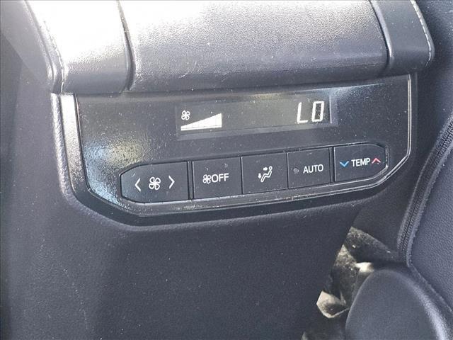 used 2024 Toyota Highlander car, priced at $33,548