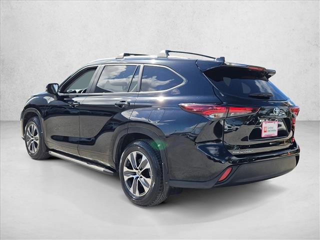 used 2024 Toyota Highlander car, priced at $33,548