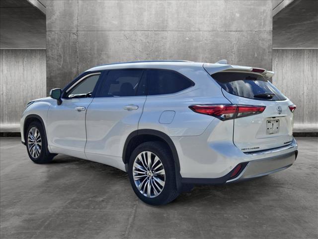 used 2020 Toyota Highlander car, priced at $37,998