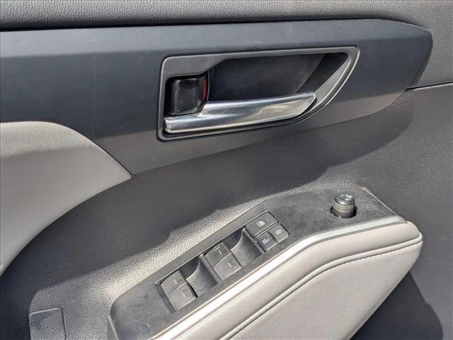 used 2021 Toyota Highlander car, priced at $29,997