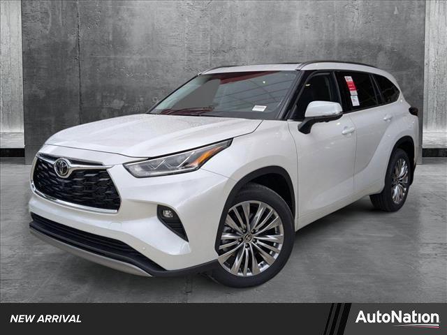 new 2025 Toyota Highlander car, priced at $53,514