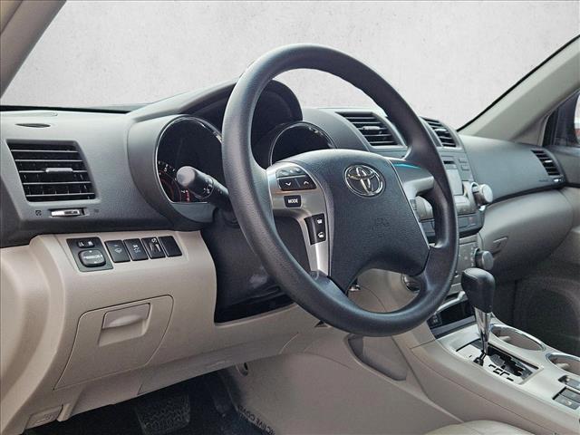 used 2012 Toyota Highlander car, priced at $12,498