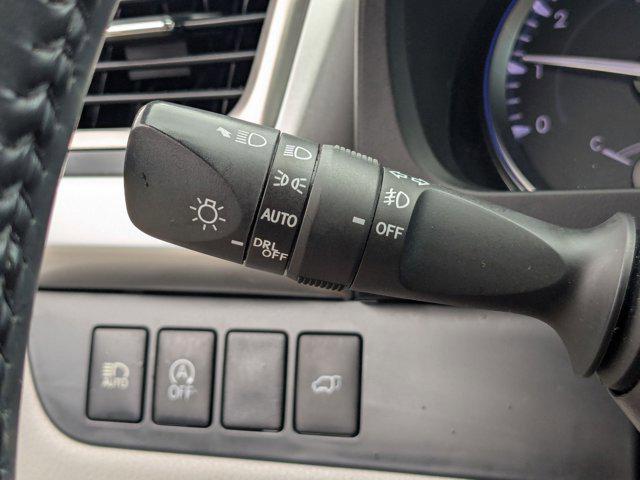 used 2018 Toyota Highlander car, priced at $25,300