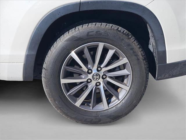 used 2018 Toyota Highlander car, priced at $25,205