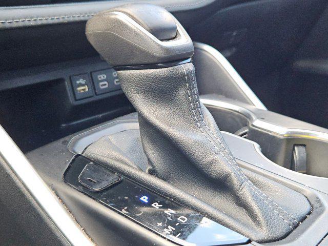 used 2023 Toyota Highlander car, priced at $33,198