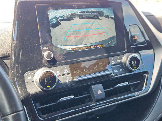 used 2023 Toyota Highlander car, priced at $33,198