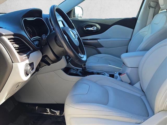 used 2020 Jeep Cherokee car, priced at $18,399