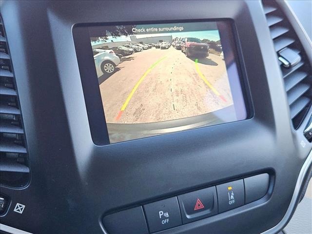 used 2020 Jeep Cherokee car, priced at $18,399