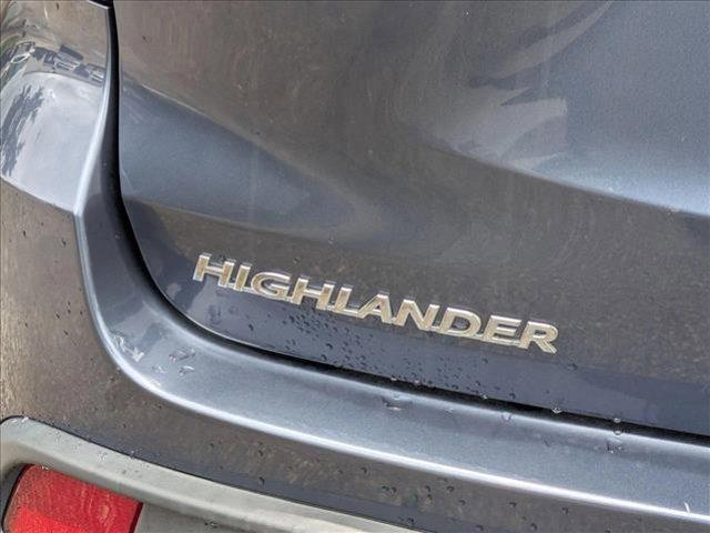 used 2017 Toyota Highlander car, priced at $22,997