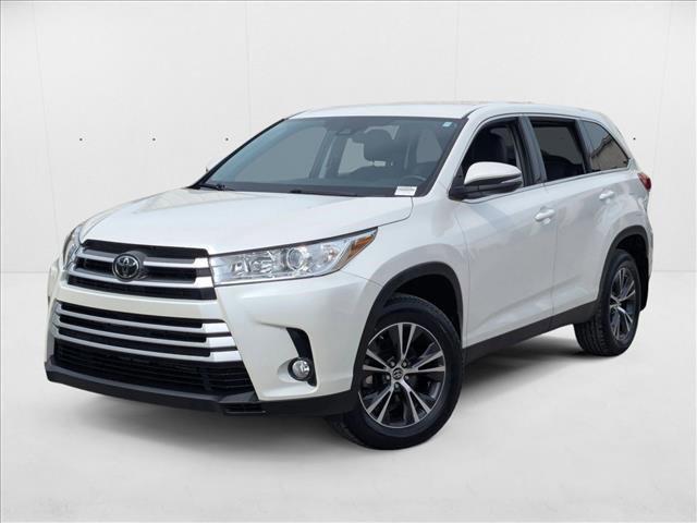 used 2019 Toyota Highlander car, priced at $25,986