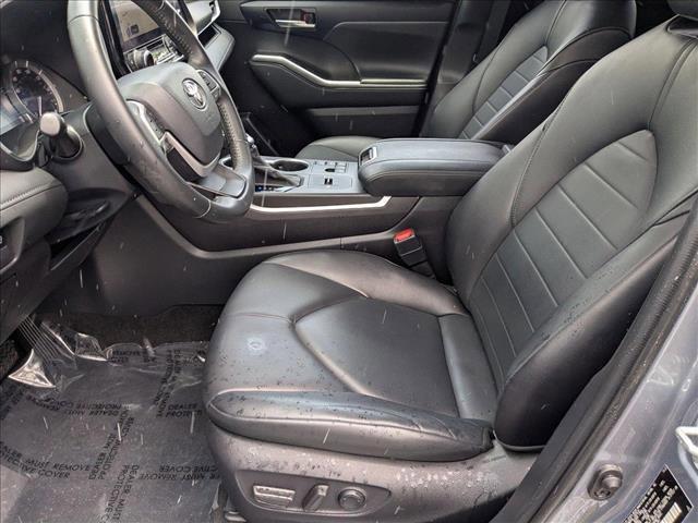 used 2023 Toyota Highlander car, priced at $39,620