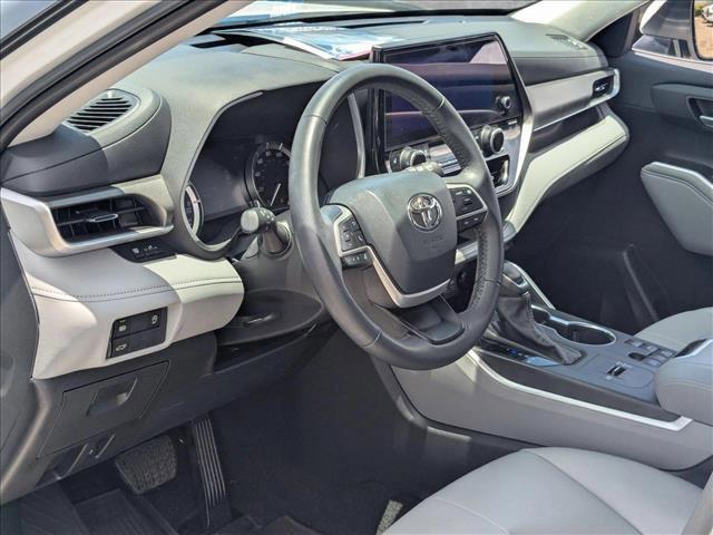 used 2024 Toyota Highlander car, priced at $42,398