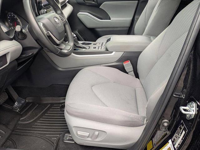 used 2022 Toyota Highlander car, priced at $32,549