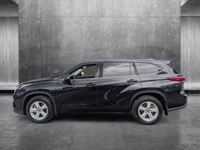 used 2022 Toyota Highlander car, priced at $32,549