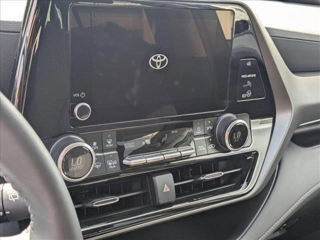 used 2024 Toyota Highlander car, priced at $38,991
