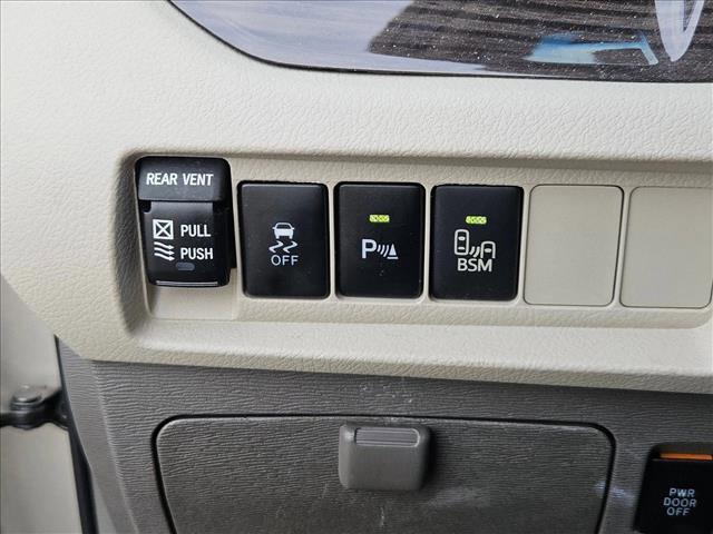 used 2016 Toyota Sienna car, priced at $16,607