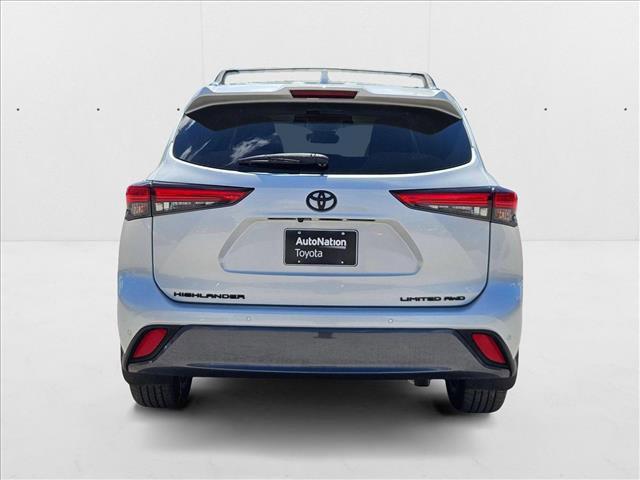 used 2022 Toyota Highlander car, priced at $33,996
