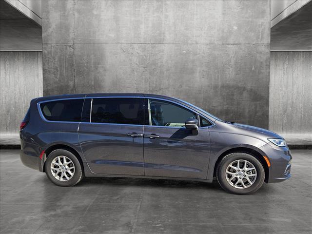 used 2023 Chrysler Pacifica car, priced at $23,544