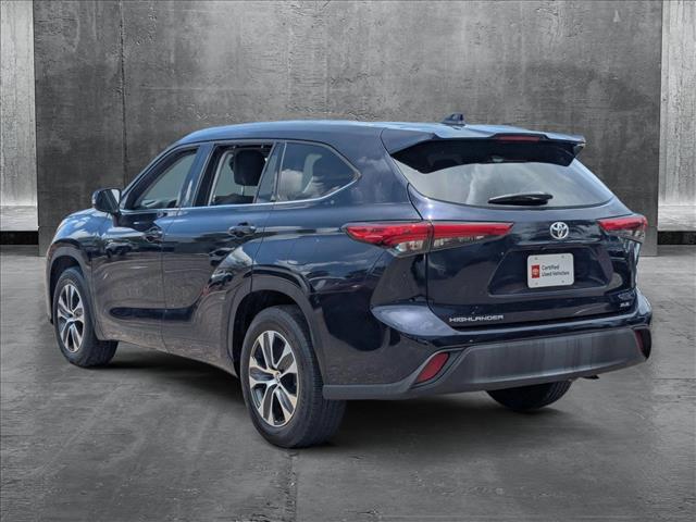 used 2020 Toyota Highlander car, priced at $27,403
