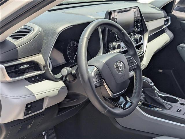 used 2021 Toyota Highlander car, priced at $34,494