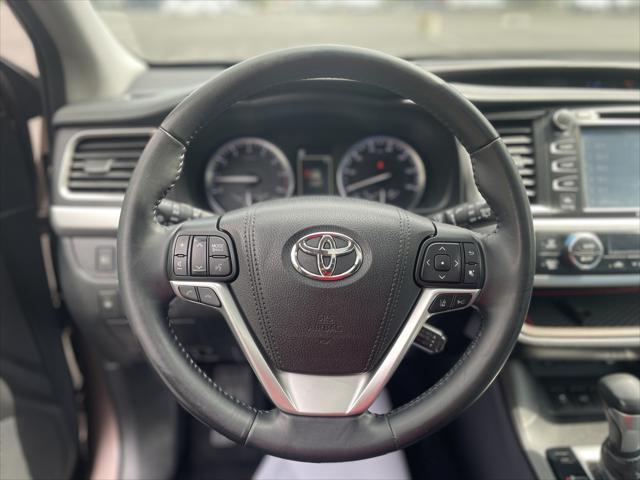 used 2018 Toyota Highlander car, priced at $24,988